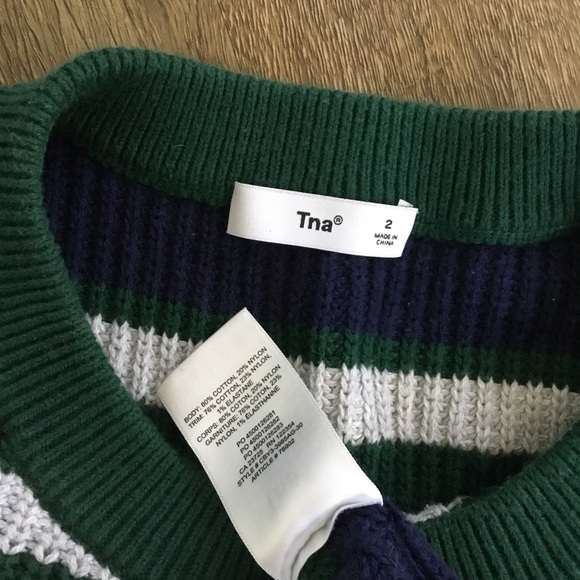 Aritzia Tna Century Sweater - Picture 9 of 11